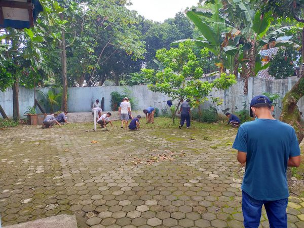 KERJA BAKTI GENTENG BIRU KERJA BAKTI GENTENG BIRU