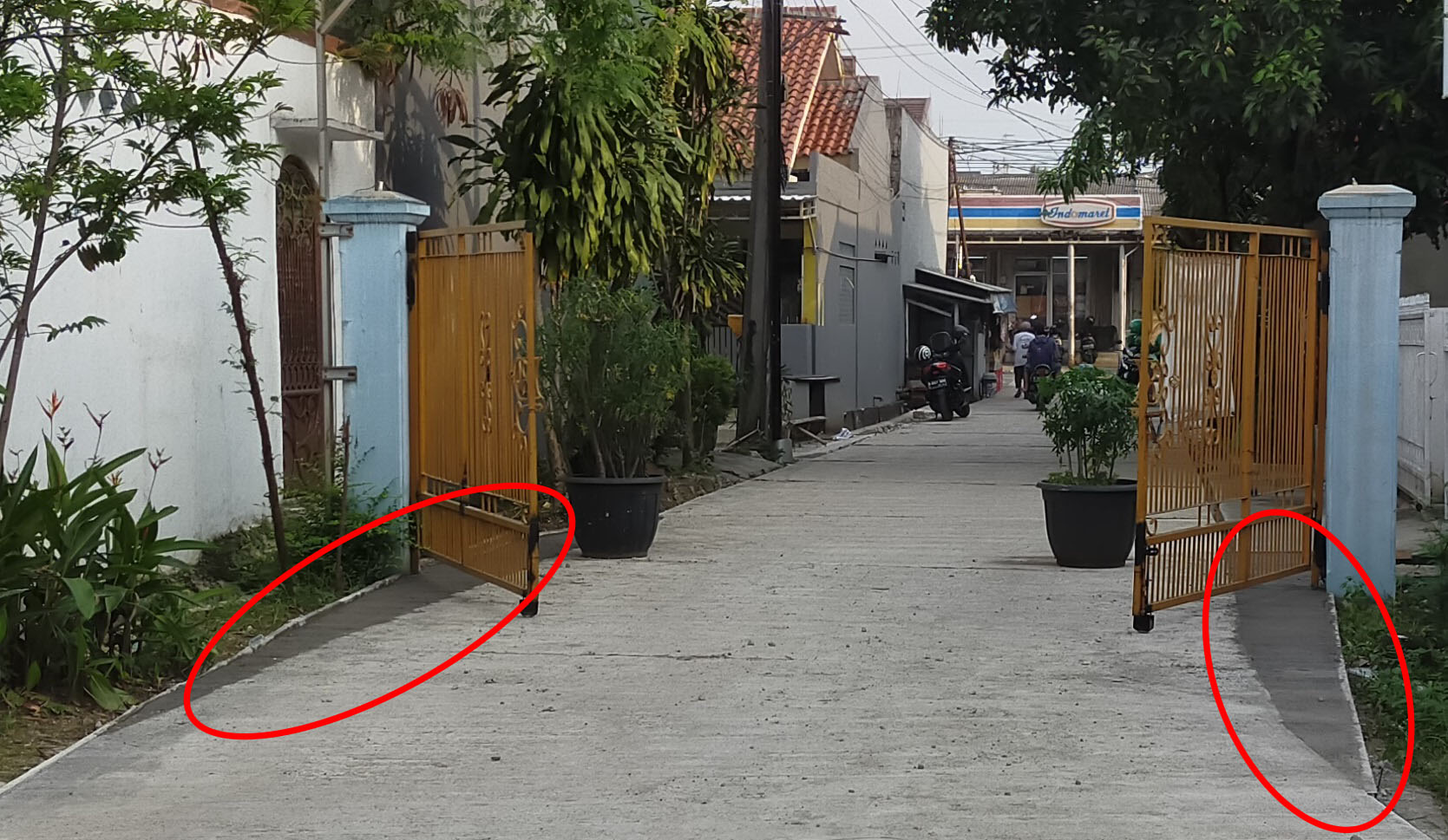 PEMBENTONAN SISI JALAN GERBANG GENTENGBIRU PEMBENTONAN SISI JALAN GERBANG GENTENGBIRU
