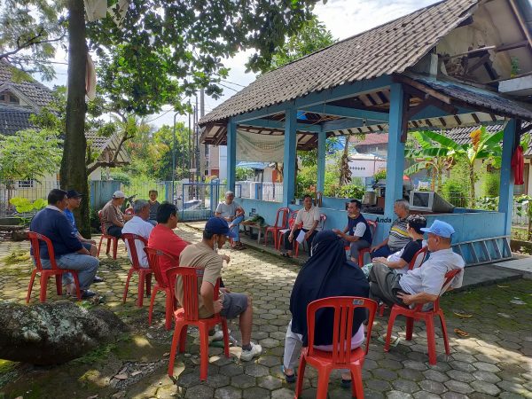 RAPAT RW018 DAN PEMILIHAN RT01 RAPAT RW018 DAN PEMILIHAN RT01